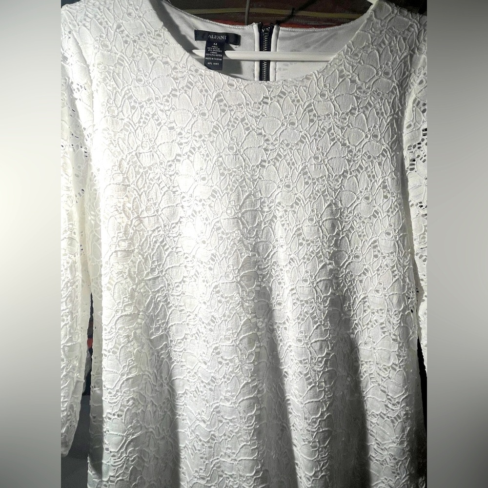 Alfani women’s white laced lined zippered top 3/4 sleeve